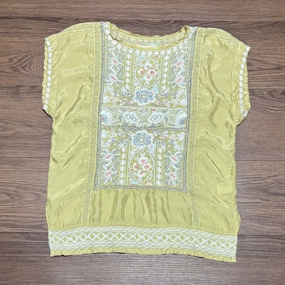 Johnny Was Olive Green Embroidered Boho Blouse Silk Cupra Floral Top XS